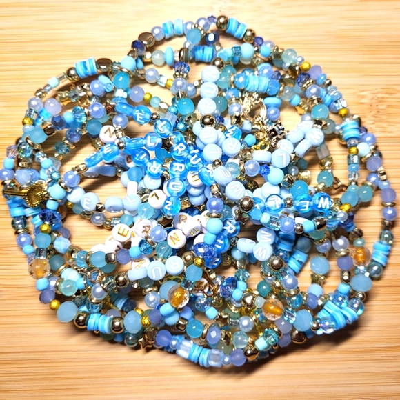 Run- Taylor Swift Friendship Bracelet - Picture 1 of 4